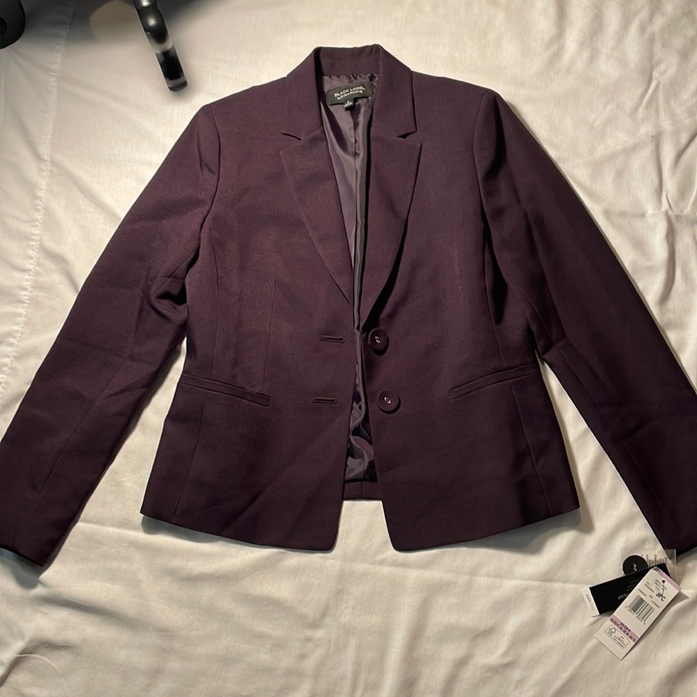 Evan-Picone Black Label Plum Color suit jacket, size 6,single breasted